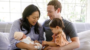 Forbes mencatat kekayaan terkini Mark Zuckerberg USD 96,7 miliar atau sekitar Rp 1.431 triliun. Ia menikah dengan kekasihnya yang dipacari Zuck semenjak kuliah di Harvard, Priscilla Chan. Mereka menikah pada tahun 2012. Foto: Facebook Mark Zuckerberg