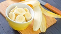 Pisang mengandung serat yang baik untuk kesehatan usus. Pisang juga merupakan sumber fructooligosaccharides yang hebat, prebiotik yang diyakini lebih efektif daripada probiotik. Foto: Istimewa