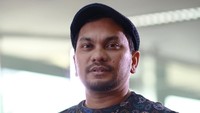 Selain bercerita soal lagu barunya, Tompi juga punya kejutan berupa kuis. Foto: Asep Syaifullah/detikHOT