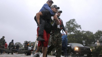 Potret Warga Texas yang Dilanda Banjir Akibat Badai Harvey