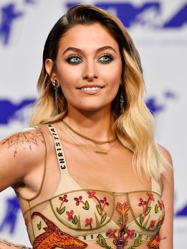 INGLEWOOD, CA - AUGUST 27:  Paris Jackson attends the 2017 MTV Video Music Awards at The Forum on August 27, 2017 in Inglewood, California.  (Photo by Frazer Harrison/Getty Images)