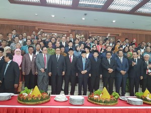 Potong Tumpeng hingga Silat Palang Pintu Meriahkan HUT Ke-72 DPR