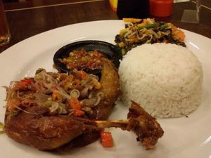 Renyah Garing dan Gurih Jadi Ciri Khas Begor Bali