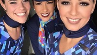 Foto pramugari Azul Airlines. Siapa yang tidak luluh hatinya kalau melihat senyum mereka? (Instagram/@fernandaposse)