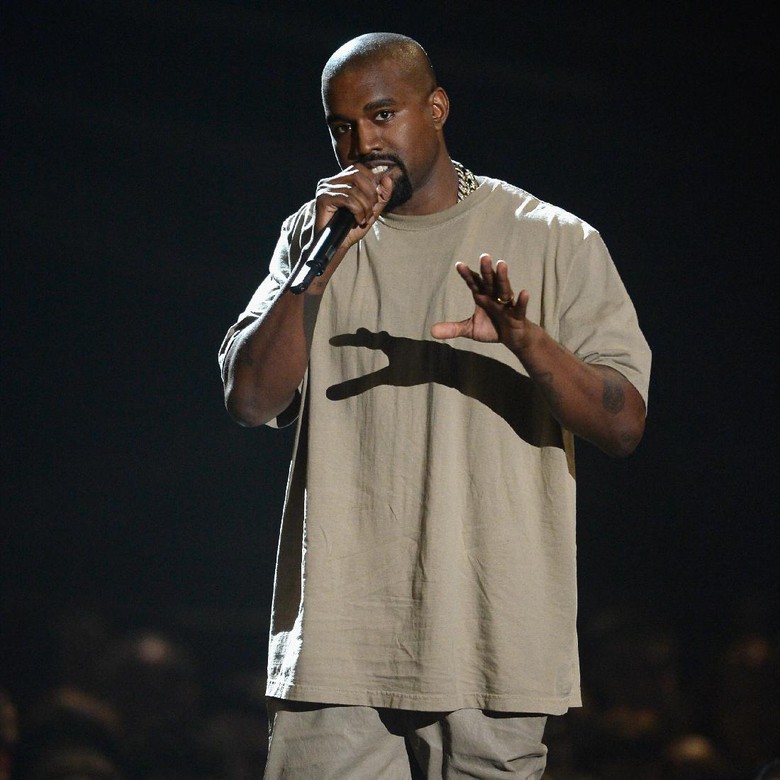Kanye West Tulis Buku Filsafat Break the Simulation Kanye West Tulis Buku Filsafat Break the Simulation