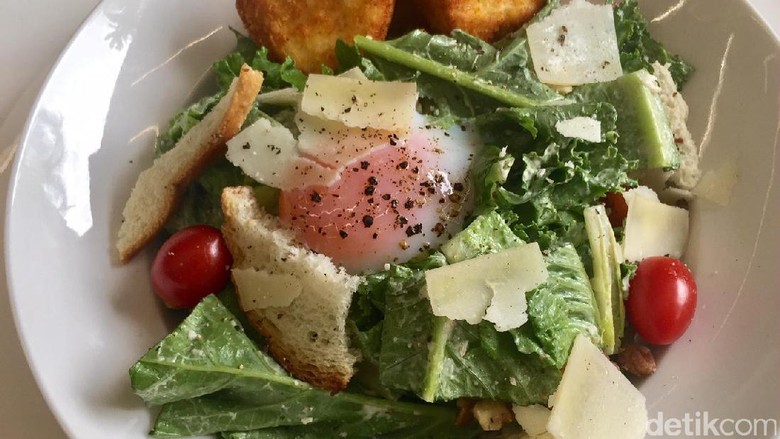 Resep Salad: Kale Caesar Salad Resep Salad: Kale Caesar Salad