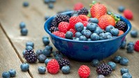 Buah Berry merupakan salah satu sumber vitamin C terbaik yang berperan penting dalam hal penyembuhan proses kulit, jaringan parut, tendon, ligamen dan pembuluh darah. Foto: Istimewa