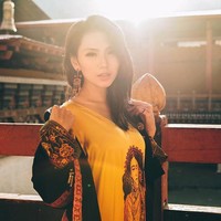 Sebelum terjun ke dunia bisnis, wanita yang hobi memasak itu mengawali kariernya di perusahaan makanan selama setengah tahun, kemudian pindah menjadi Fashion Market Editor di sebuah majalah pada tahun 2004 sampai 2006. (Foto: Dok. Instagram Fitria Yusuf)