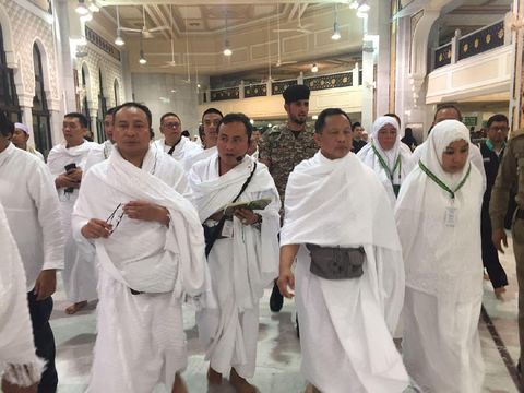 Kapolri Jenderal Tito Karnavian menunaikan ibadah haji