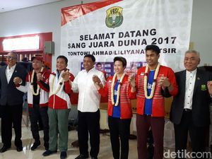 Bawa Satu Gelar Juara Dunia, Tontowi/Liliyana cs Tiba di Indonesia