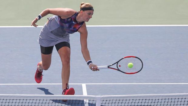 Petra Kvitova mengalahkan Jelena Jankovic.