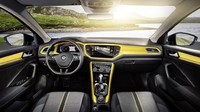 Sebelum diluncurkan, Volkswagen sudah mulai menyebarkan tampang Volkswagan T-Roc terbaru ini. Foto: The Motor Report