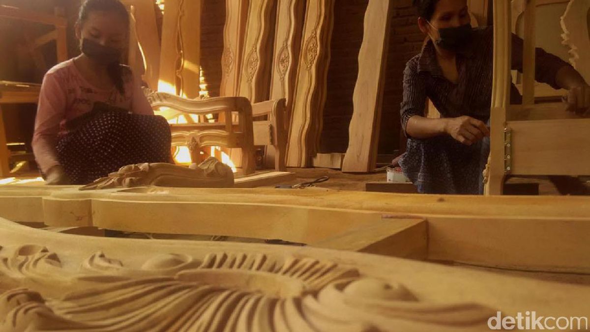 Tak Menarik Minat Anak Muda, Mebel Rumahan di Jepara Melemah