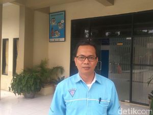 Ini Pak Hikmat, Guru yang Betulkan Bendera RI Terbalik di Thailand