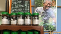 Beragam pangan lokal mulai dari kelapa, rempah-rempah, madu, mie dari ubi, gula jawa, sampai garam yang tak banyak dilirik industri besar, jadi produk yang laris manis di luar negeri di tangan Heliati.