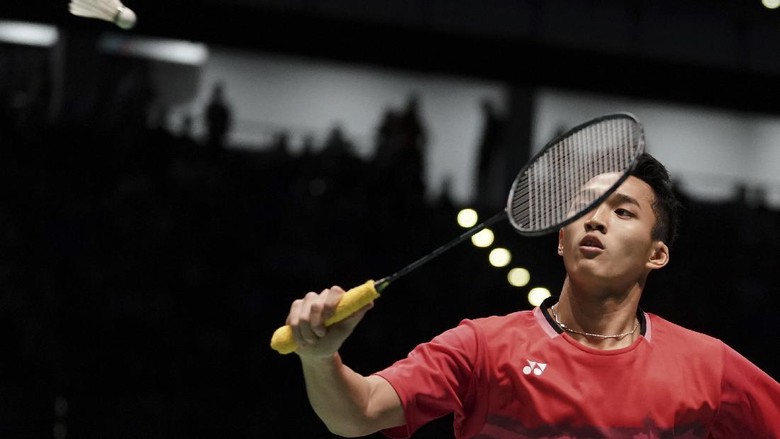 Jonatan Menang, Gregoria Tumbang Jonatan Menang, Gregoria Tumbang