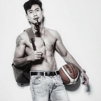 Denny Sumargo mantan Atlet dalam tim basket. Foto: Instagram