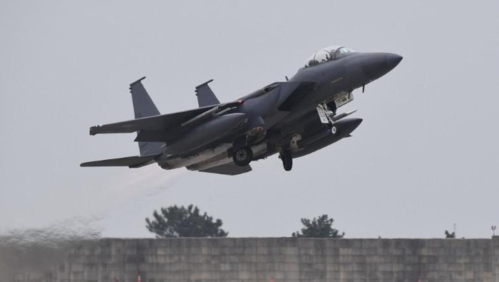 Pesawat Pengebom China-Rusia Menyusup, Korsel Kerahkan Jet Tempur! Pesawat Pengebom China-Rusia Menyusup, Korsel Kerahkan Jet Tempur!