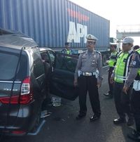 Minibus Tabrak Truk di Tol Cipali, Satu Balita Tewas