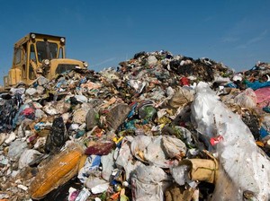 Kenya Terapkan Hukuman 4 Tahun Penjara untuk Produsen Kantung Plastik