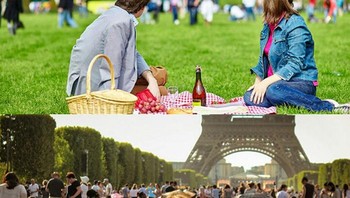 Harapannya dapat menikmati suasana romantis dan sepi di Menara Eifell, Prancis. Namun kenyataannya ramai dengan orang.  (Foto: boredpanda)