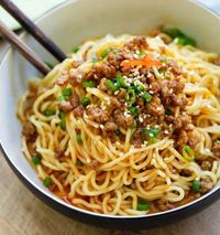 Kelenjar Sekresi Hewan hingga Bulu Bebek, Ini 8 Bahan Campuran dalam Makanan