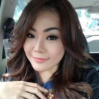 Aiko Sarwosri merupakan chef cantik kelahiran Medan. Resep khasnya sering mengandalkan sambal. Foto: Instagram