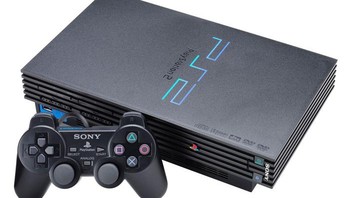 Playstation 2 mulai populer walau harganya yang mahal membuat anak kuliah tahun itu banyak yang memainkannya di rental. Foto: Istimewa