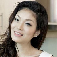 Karen Carlotta, chef cantik yang satu ini ternyata sebelumnya pernah bekerja di bank kini ia lebih menggeluti hobinya yaitu memasak. Foto: Istimewa
