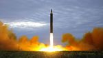 Kim Jong-Un Periksa Bom Hidrogen untuk Rudal Nuklir Korut