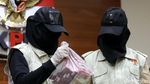Ini Barang Bukti Kasus Suap Bunda Sitha