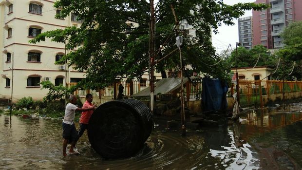 Banjir melanda kota Mumbai