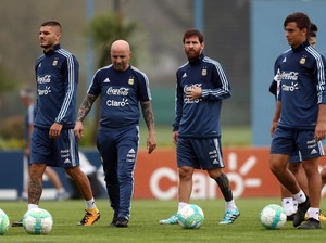 Cemaskan Argentina, Maradona Kritik Sampaoli