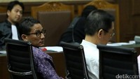 Sandiaga Uno mengaku mengenal Dudung pada 2007. Meski merupakan komisaris, dia membantah mengetahui proyek wisma atlet.