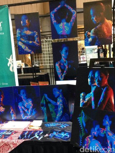 Batik Lewat Fotografi Glow in the dark/