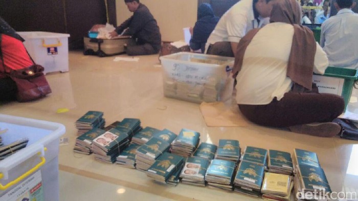Polisi Sudah Kembalikan 9.081 Paspor Jemaah First Travel