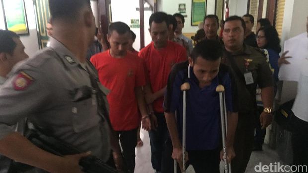 Andi Lala Cs Mulai Diadili di Medan, Terancam Hukuman Mati