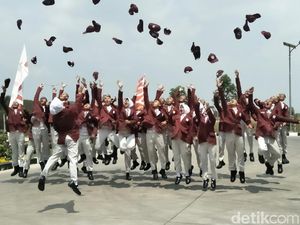 Sempat Putus Sekolah, Nurhayati Kini Paham Mesin Toyota