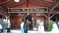 Pukul 17.15 WIB selesai mengikuti rapat, Wali Kota menuju ruang pringgitan untuk kembali ke ruang kerjanya. Pukul 17.20 WIB, tiga orang yang diduga merupakan petugas KPK datang dan menemui Wali Kota di ruangan tersebut. Tidak lama kemudian, mereka membawa Mashita menggunakan mobil petugas.  