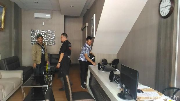  Bareskrim menggeledah kantor PT. Interculture Tourindo 