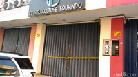 30 Agustus 2017. Bareskrim Polri geledah ruko di Jakarta terkait kasus First Travel (Samsudhuha Wildansyah/detikcom)