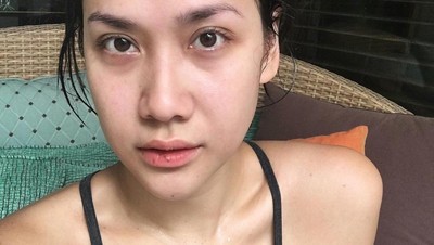 10 Foto BCL Tanpa Makeup, Tetap Cantik Walau Bibir Kering dan Mata Berkantung