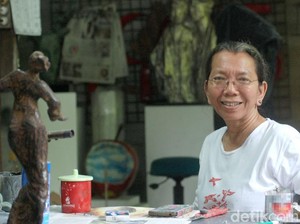 5 Fakta Dolorosa Sinaga, Pematung yang Eksis Suarakan Kaum Tertindas