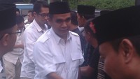 Ada foto kegiatan yang diunggah dan memperlihatkan Mayjen Ampi bersama dengan Sekjen Gerindra Ahmad Muzani. Foto: dok. Facebook/smp.prabowo