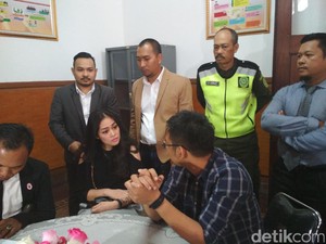 David NOAH Sulit Katakan Masalah Pernikahannya dengan Gracia Indri
