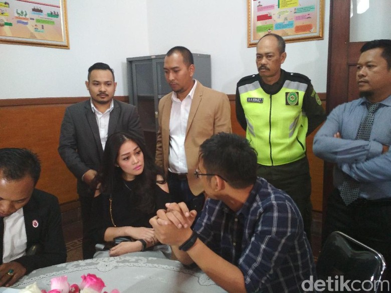 Ternyata Pernikahan Gracia Indri dan David NOAH Awalnya Hampir Batal Ternyata Pernikahan Gracia Indri dan David NOAH Awalnya Hampir Batal
