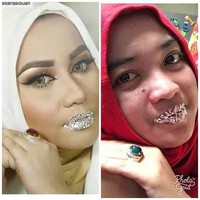 Wanita ini pakai beras untuk tiru bibir Anniesa Hasibuan. Untuk membuatnya semakin mirip, si wanita ini pun pakai cincin berbatu akik. Foto: dok. Instagram (noraida_rahmi_)
