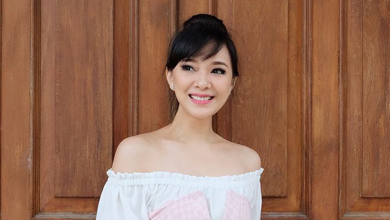 Tunangan Yuanita Christiani Disebut Bagai Malaikat Tunangan Yuanita Christiani Disebut Bagai Malaikat