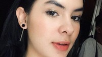 Gadis berdarah Arab-Jawa ini memiliki paras yang khas. Dok. Instagram/steffizamoraaa
