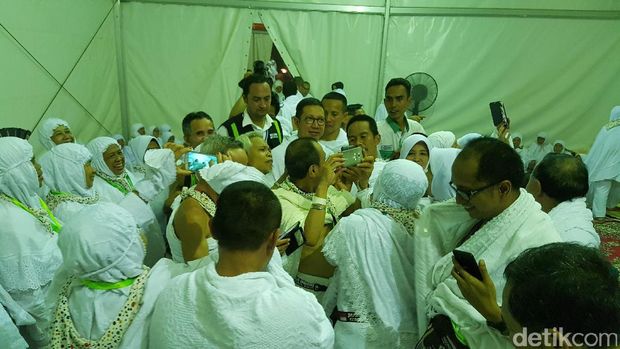Malam-malam Menag Muter, Cek Tenda dan Fasilitas Jemaah di Arafah